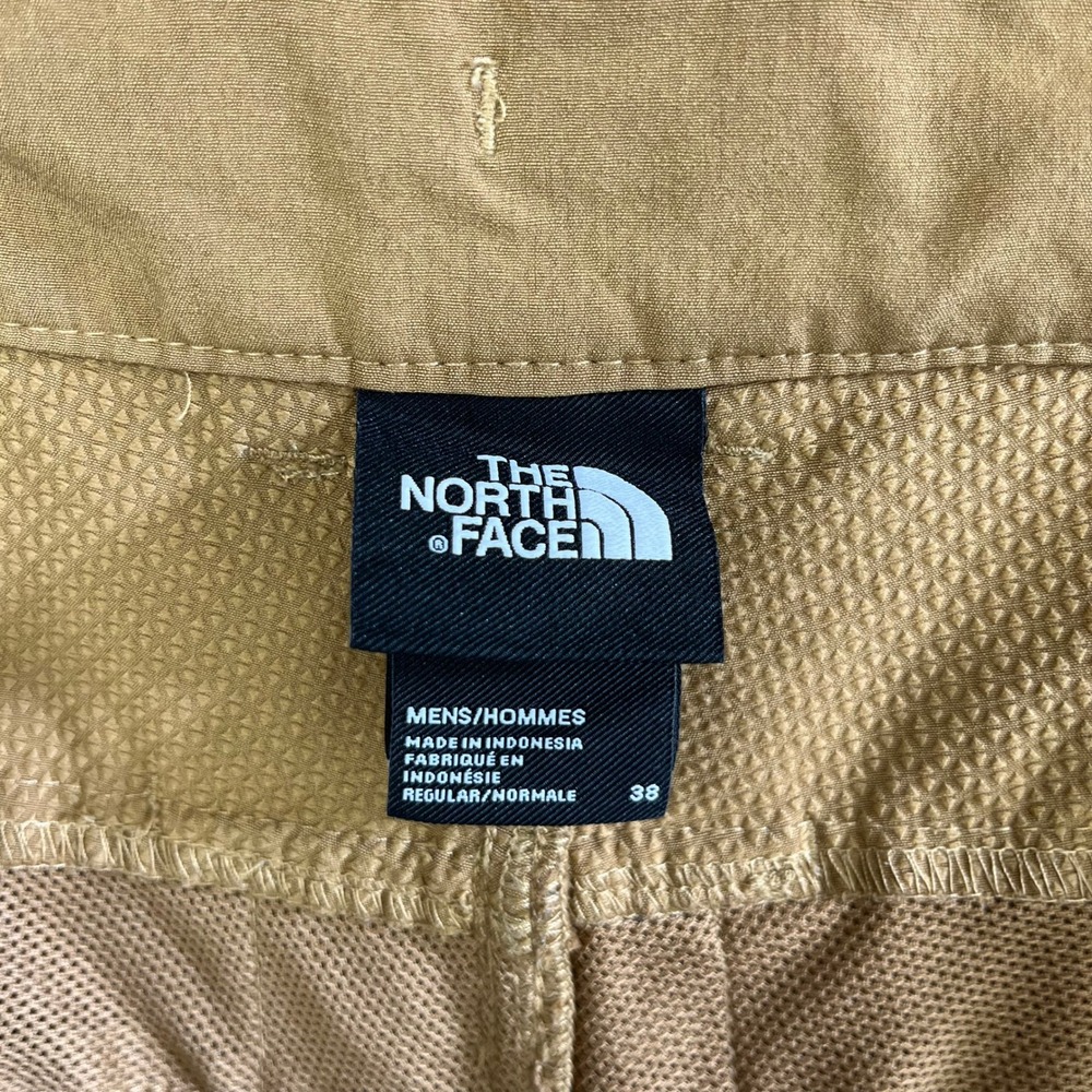 The North Face Mens Khaki Shorts Zip Pocket Outdoor Casual Size 38 - Picture 9 of 14